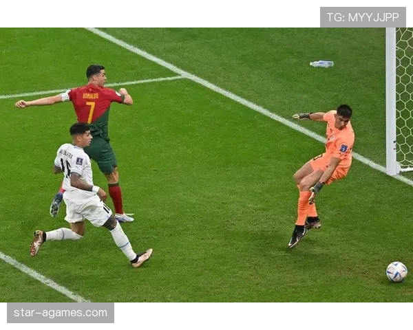 门将持球时为何受规则保护？3秒内对方不得干扰